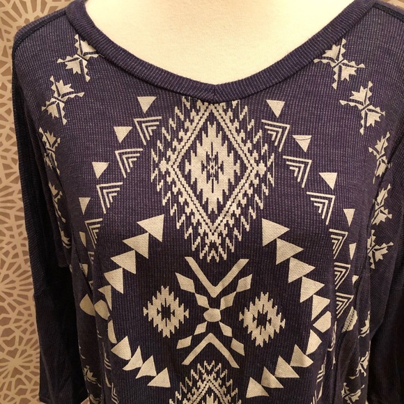 Blu Pepper Blue & White Cute Tribal Print Top - Picture 3 of 7